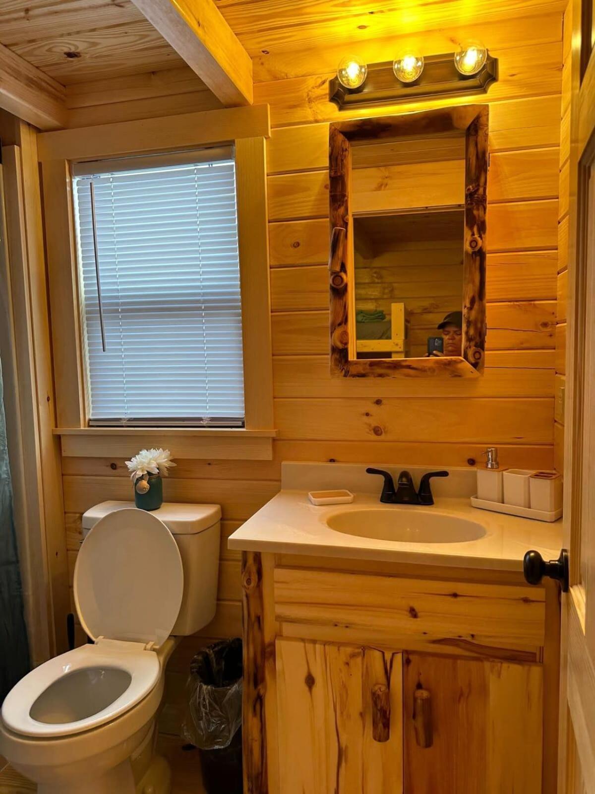 Get-Away Cabin In Surf City W Loft And Parking Bagian luar foto